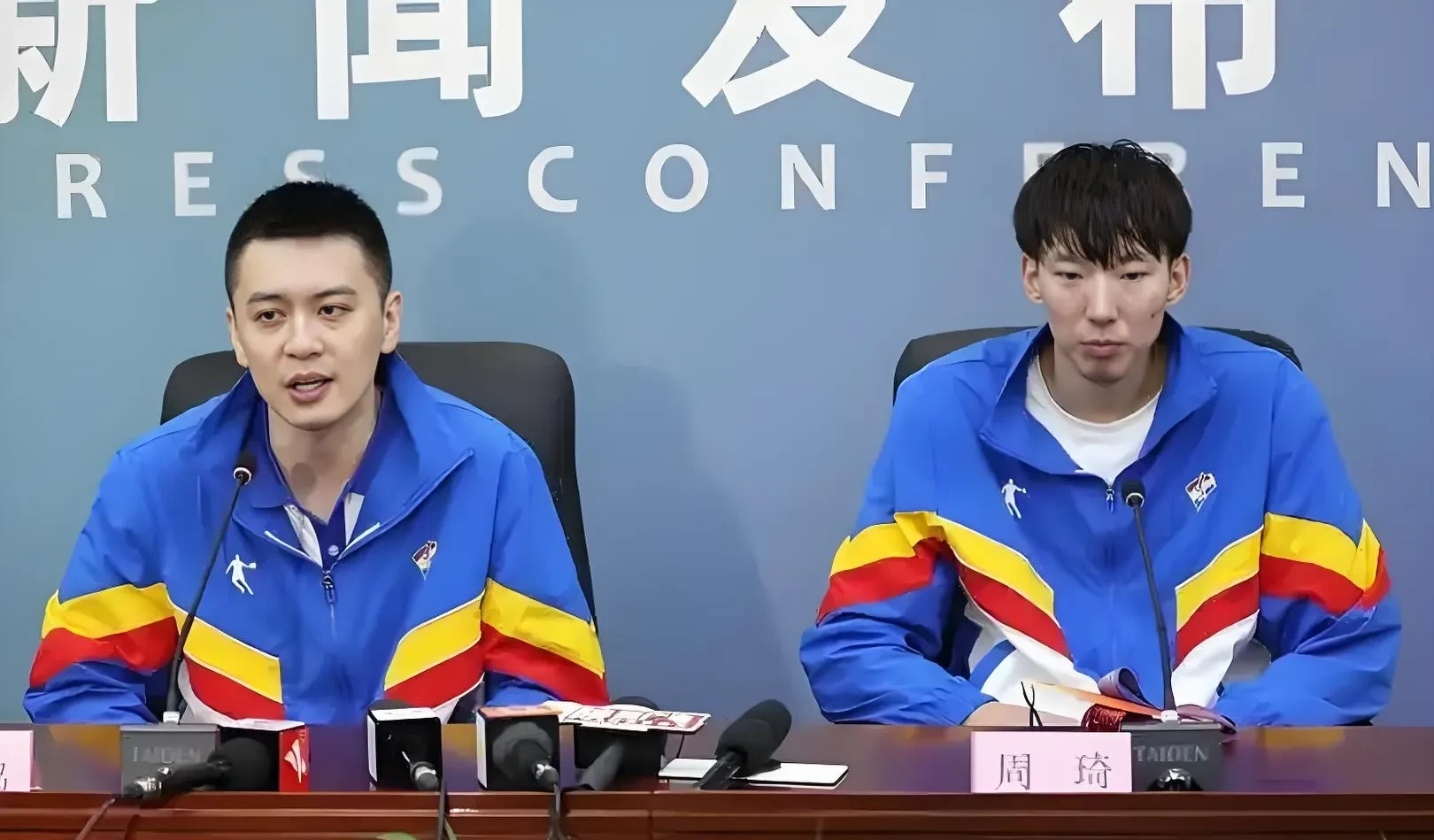 爱游戏体育官网-广厦男篮今晚回应争议，志在社区盾名次提升，态度坚定，更衣室氛围转暖的简单介绍